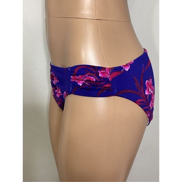 New. Tommy Bahama floral reversible bikini bottom. Extra large. . Retails $79 - Picture 6 of 12